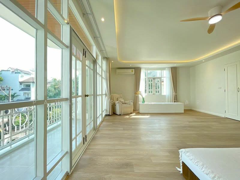 undefined, Bangkok, Phra Kanong Nua, Watthana, Bangkok, 5 Bedrooms, 390 sqm, Townhouse For Rent, by Pavana Sirikogar, 500218220 - DDproperty.com