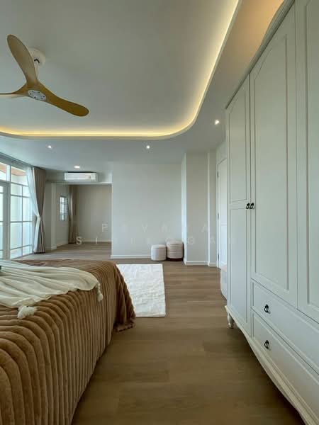 undefined, Bangkok, Phra Kanong Nua, Watthana, Bangkok, 5 Bedrooms, 390 sqm, Townhouse For Rent, by Pavana Sirikogar, 500218220 - DDproperty.com