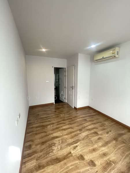 ขาย / ให้เช่าทาวน์โฮม 4 ชั้นเดอะลอฟท์ บาย ไอ-เซน ลาดพร้าว 71 พร้อมเข้าอยู่ ทำเลดีใกล้ Central, Bangkok, Lat Phrao, Lat Phrao, Bangkok, 4 Bedrooms, 85 sqm, Townhouse For Sale, by Jutanon Komoottanaruk, 500218234 - DDproperty.com