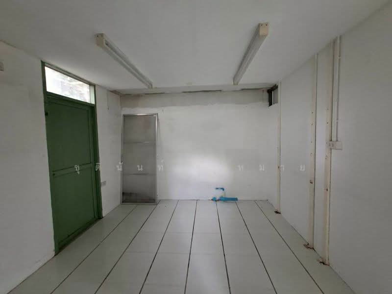 Standalone Commercial Space for Rent in Sathron BTS Chongnonsi Ideal for Restaurant Spa Massage, กรุงเทพ, ทุ่งมหาเมฆ, สาทร, กรุงเทพ, 170 ตร.ม., พื้นที่ขายของ ให้เช่า, โดย ชุตินันท์ มุ่งหมาย, 500218256 - DDproperty.com