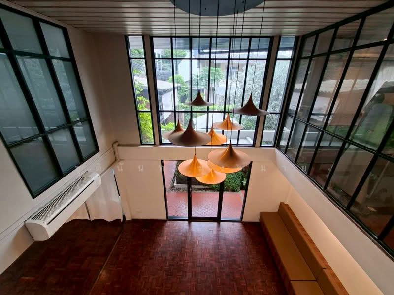 Standalone Commercial Space for Rent in Sathron BTS Chongnonsi Ideal for Restaurant Spa Massage, กรุงเทพ, ทุ่งมหาเมฆ, สาทร, กรุงเทพ, 170 ตร.ม., พื้นที่ขายของ ให้เช่า, โดย ชุตินันท์ มุ่งหมาย, 500218256 - DDproperty.com