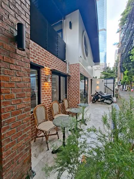Standalone Commercial Space for Rent in Sathron BTS Chongnonsi Ideal for Restaurant Spa Massage, Bangkok, Thung Maha Mek, Sathon, Bangkok, , 170 sqm, Retail Space For Rent, by Chutinun Mungmai, 500218256 - DDproperty.com