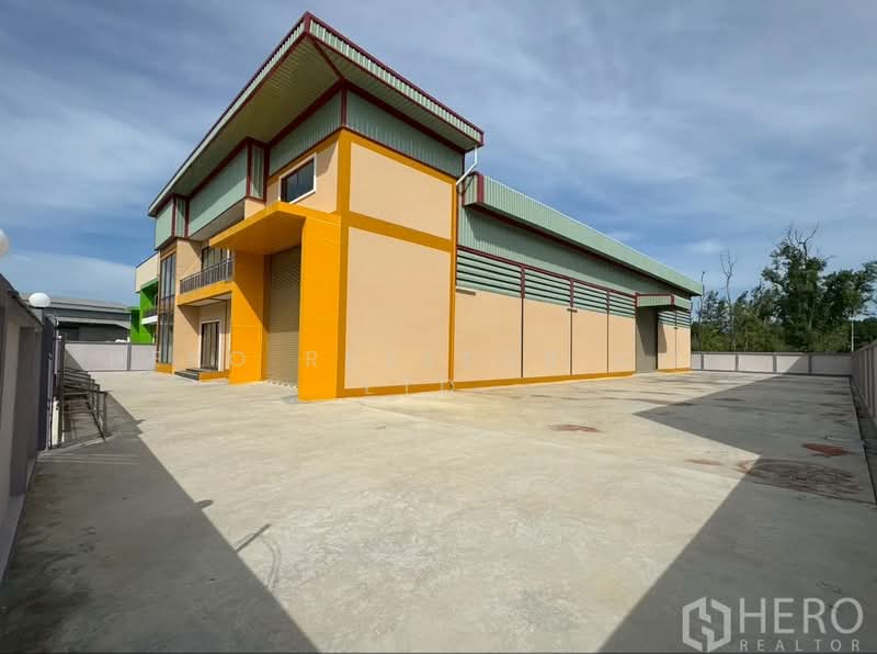 ขาย - For sale Factory 898 sqm in Bang Krachao Samut Sakhon HRE00511, สมุทรสาคร