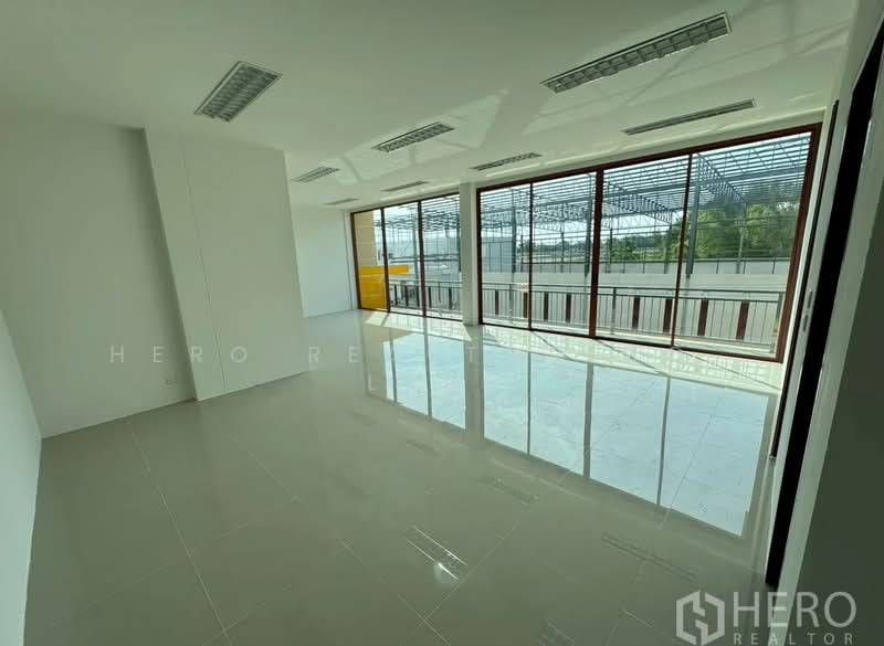 ขาย - For sale Factory 898 sqm in Bang Krachao Samut Sakhon HRE00511, สมุทรสาคร