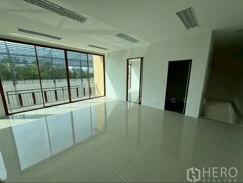 For sale Factory 898 sqm in Bang Krachao Samut Sakhon HRE00511, Samut Sakhon, Bang Krachao, Muang Samut Sakhon, Samut Sakhon, , 898 sqm, Warehouse/Factory For Sale, by Hero Realtor Co., Ltd., 500218274 - DDproperty.com