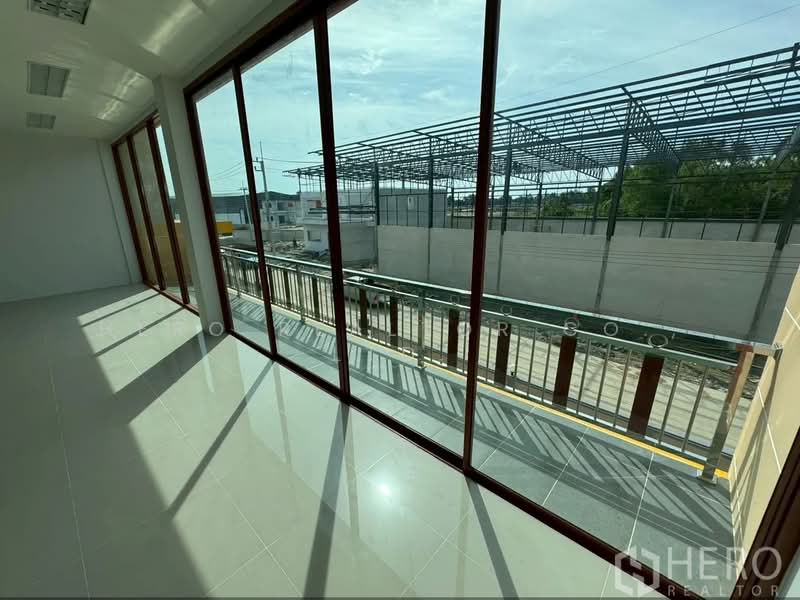 For sale Factory 898 sqm in Bang Krachao Samut Sakhon HRE00511, Samut Sakhon, Bang Krachao, Muang Samut Sakhon, Samut Sakhon, , 898 sqm, Warehouse/Factory For Sale, by Hero Realtor Co., Ltd., 500218274 - DDproperty.com