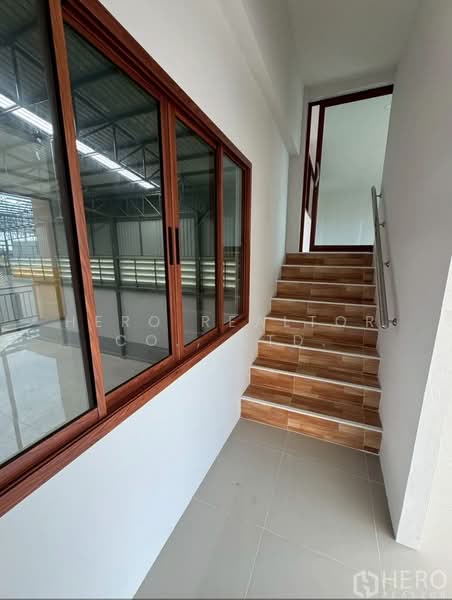 For sale Factory 898 sqm in Bang Krachao Samut Sakhon HRE00511, Samut Sakhon, Bang Krachao, Muang Samut Sakhon, Samut Sakhon, , 898 sqm, Warehouse/Factory For Sale, by Hero Realtor Co., Ltd., 500218274 - DDproperty.com