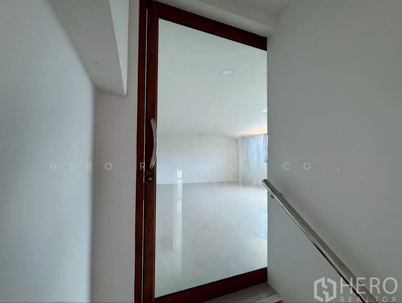 ขาย - For sale Factory 898 sqm in Bang Krachao Samut Sakhon HRE00511, สมุทรสาคร