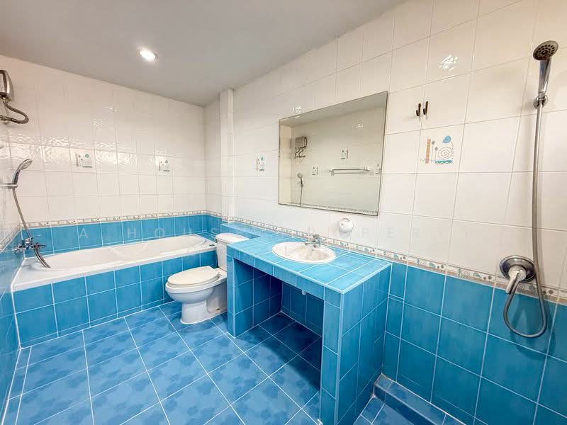 Single house for sale in Sriracha, good location, near J-Park shopping mall., Chon Buri (Pattaya), Surasak, Si Racha, Chon Buri (Pattaya), 3 Bedrooms, 400 sqm, Single Detached House For Sale, by A House Property Co.,Ltd., 500218286 - DDproperty.com