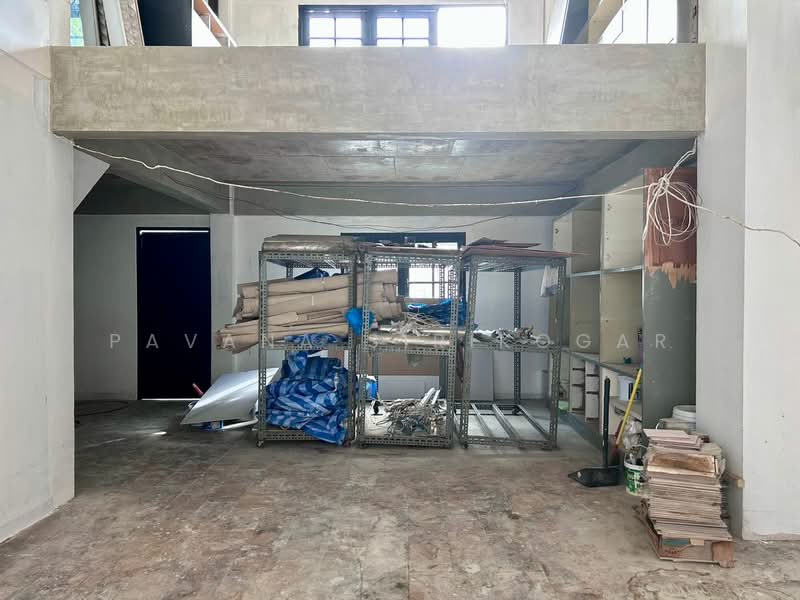 undefined, Bangkok, Khlong Tan Nua, Watthana, Bangkok, 5 Bedrooms, 230 sqm, Townhouse For Rent, by Pavana Sirikogar, 500218288 - DDproperty.com