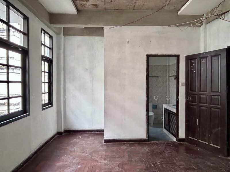 undefined, Bangkok, Khlong Tan Nua, Watthana, Bangkok, 5 Bedrooms, 230 sqm, Townhouse For Rent, by Pavana Sirikogar, 500218288 - DDproperty.com