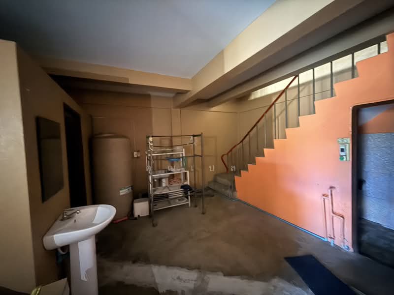 ขายอาคารพาณิชย์ 2 คูหา ตลาดท่ายาง ทำเลทองค้าขาย เปิดร้านปัง ลูกค้าแน่น เหมาะลงทุนระยะยาว, Phetchaburi, Tha Yang, Tha Yang, Phetchaburi, , 160 sqm, Shophouse For Sale, by คุณเบล, 500218311 - DDproperty.com