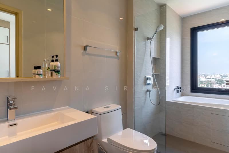 Maru Ekkamai 2, Bangkok, 70-5 Sukhumvit 63 Road, Phra Kanong Nua, Watthana, Bangkok, 2 Bedrooms, 55 sqm, Condo For Rent, by Pavana Sirikogar, 500218392 - DDproperty.com