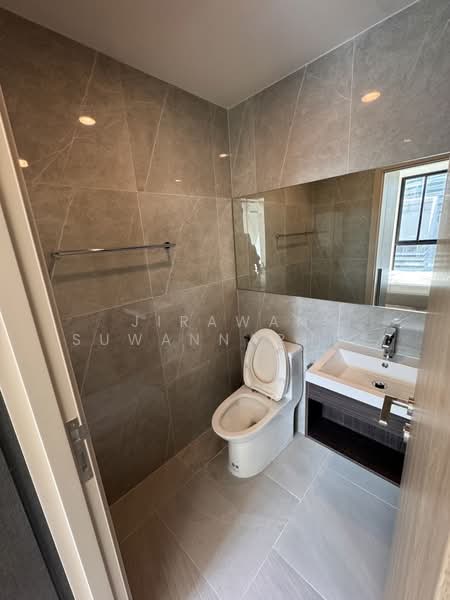 Nue District R9, Bangkok, 59 Rama 9 Road, Huai Khwang, Huai Khwang, Bangkok, 1 Bedroom, 30 sqm, Condo For Sale, by Jirawan Suwannaphet, 500218437 - DDproperty.com