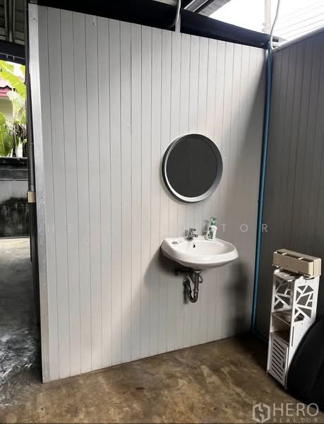 For rent Warehouse 260 sqm in Lat Phrao, Bangkok HRE00514, กรุงเทพ, ลาดพร้าว, ลาดพร้าว, กรุงเทพ, 260 ตร.ม., โกดัง-โรงงาน ให้เช่า, โดย Hero Realtor Co., Ltd., 500218443 - DDproperty.com