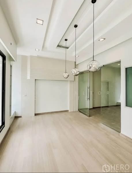 Baan Klang Muang Rama 9 - Ladprao, Bangkok, Soi Ladprao 88, Wang Thonglang, Wang Thonglang, Bangkok, 4 Bedrooms, 260 sqm, Townhouse For Sale, by Hero Realtor Co., Ltd., 500218551 - DDproperty.com