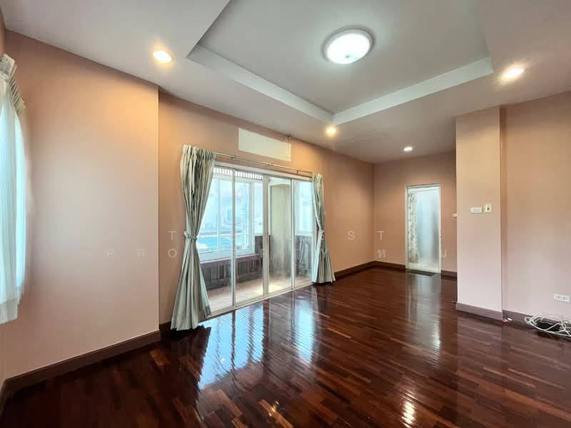หมู่บ้านนนทรีวิลล่า พระราม5, Nonthaburi, Bang Sri Muang, Muang Nonthaburi, Nonthaburi, 3 Bedrooms, 150 sqm, Semi-Detached House (Twin House) For Sale, by The Best Property หลิน, 500218565 - DDproperty.com