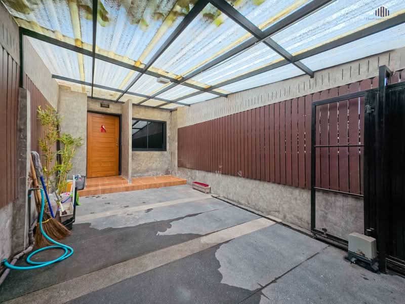 บ้านใจกลางรัชดาทำเลหายาก ใกล้ MRT สถานีห้วยขวาง ใช้ชีวิตเมืองได้เต็มที่ !! ขายถูกบ้านขนาด 28 ตร.วา, กรุงเทพ, รัชดาภิเษก 13, ดินแดง, ดินแดง, กรุงเทพ, 180 ตร.ม., บ้านเดี่ยว ขาย, โดย คุณเพ้ง, 500218577 - DDproperty.com