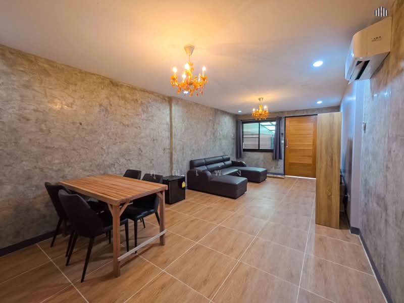 บ้านใจกลางรัชดาทำเลหายาก ใกล้ MRT สถานีห้วยขวาง ใช้ชีวิตเมืองได้เต็มที่ !! ขายถูกบ้านขนาด 28 ตร.วา, กรุงเทพ, รัชดาภิเษก 13, ดินแดง, ดินแดง, กรุงเทพ, 180 ตร.ม., บ้านเดี่ยว ขาย, โดย คุณเพ้ง, 500218577 - DDproperty.com