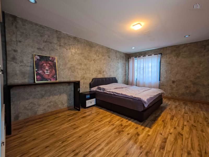 บ้านใจกลางรัชดาทำเลหายาก ใกล้ MRT สถานีห้วยขวาง ใช้ชีวิตเมืองได้เต็มที่ !! ขายถูกบ้านขนาด 28 ตร.วา, Bangkok, รัชดาภิเษก 13, Din Daeng, Din Daeng, Bangkok, 2 Bedrooms, 180 sqm, Single Detached House For Sale, by คุณเพ้ง, 500218577 - DDproperty.com