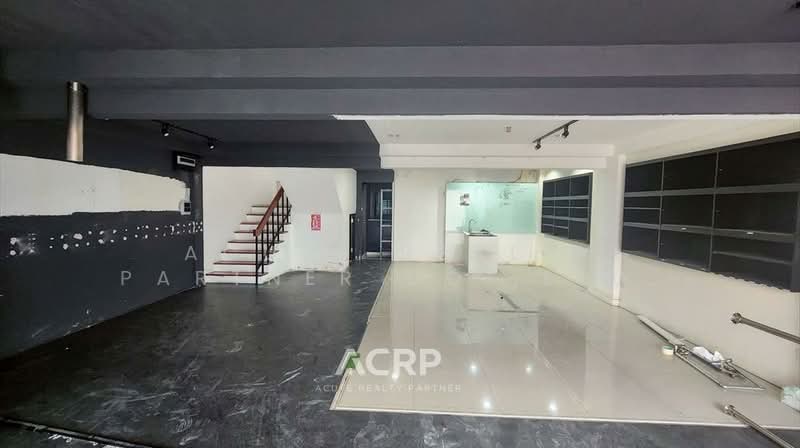 ให้เช่า โฮมออฟฟิศ หมู่บ้าน อารี ทาวน์เฮ้าส์ สุขุมวิท 26 ใกล้ BTS พร้อมพงษ์, กรุงเทพ, คลองตัน, คลองเตย, กรุงเทพ, 250 ตร.ม., ทาวน์เฮ้าส์ ให้เช่า, โดย Acute Realty Partner Co.,Ltd., 500218607 - DDproperty.com