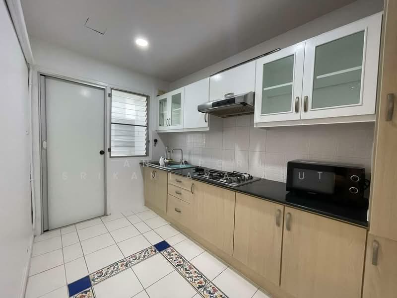 D.S. Tower 2 Sukhumvit 39, Bangkok, Soi Sukhumvit 39, Khlong Tan Nua, Watthana, Bangkok, 3 Bedrooms, 125 sqm, Condo For Rent, by Anyaporn Srikanlayanabut, 500218651 - DDproperty.com