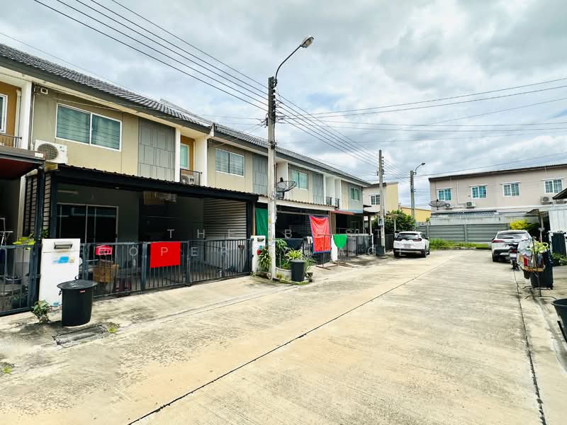 Baan Pruksa 84/2 Phetkasem 63, Bangkok, Soi Mooban Baan Pruksa 84, Phetkasem 63-Wongwaen, Bang Khae District, Bangkok, Bang Khae, Bang Khae, Bangkok, 3 Bedrooms, 1,001 sqm, Townhouse For Sale, by The Best Property Agent ตาล, 500218675 - DDproperty.com