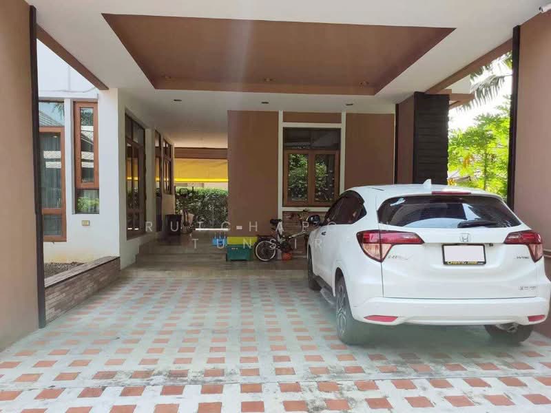 บ้านในโครงการ ให้เช่า – ใกล้บิ๊กซีแม่เหียะ เพียง 10 นาที ค่าเช่า 60,000 บาท / เดือน No.9H1029, Chiang Mai, San Phak Wan, Hang Dong, Chiang Mai, 6 Bedrooms, 200 sqm, Single Detached House For Rent, by Rutchaporn Tunsiri, 500218700 - DDproperty.com