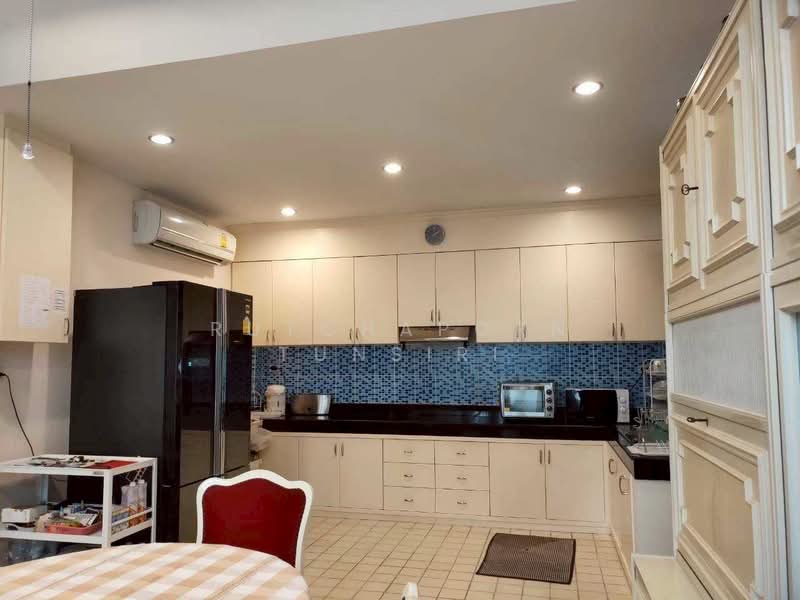 บ้านในโครงการ ให้เช่า – ใกล้บิ๊กซีแม่เหียะ เพียง 10 นาที ค่าเช่า 60,000 บาท / เดือน No.9H1029, Chiang Mai, San Phak Wan, Hang Dong, Chiang Mai, 6 Bedrooms, 200 sqm, Single Detached House For Rent, by Rutchaporn Tunsiri, 500218700 - DDproperty.com