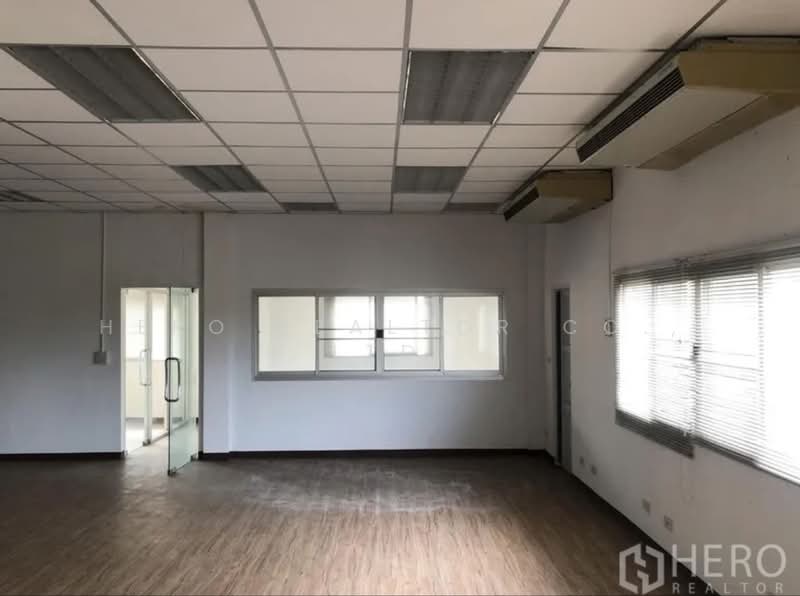 For Rent Warehouse with Office 900 sqm in Bang Lamung, Chon Buri BRE11867, ชลบุรี, บางละมุง, บางละมุง, ชลบุรี, 1,231 ตร.ม., โกดัง-โรงงาน ให้เช่า, โดย Hero Realtor Co., Ltd., 500218741 - DDproperty.com