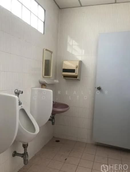 For Rent Warehouse with Office 900 sqm in Bang Lamung, Chon Buri BRE11867, Chon Buri (Pattaya), Bang Lamung, Bang Lamung (Pattaya), Chon Buri (Pattaya), , 1,231 sqm, Warehouse/Factory For Rent, by Hero Realtor Co., Ltd., 500218741 - DDproperty.com