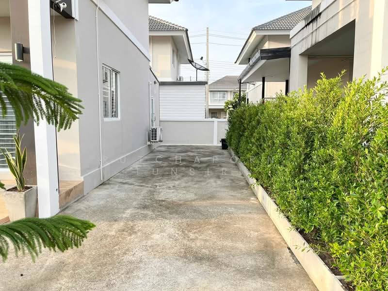 ให้เช่า - บ้านในโครงการ ให้เช่า – ใกล้ตลาดเจริญเจริญ เพียง 10 นาที ค่าเช่า 22,000 บาท / เดือน No.13H492, เชียงใหม่