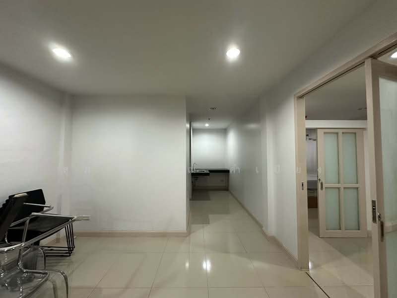 ขาย - อาคารพาณิชย์สีลม ติด Central Park, 2 คูหา 4 ชั้น 26 ตร.ว. 400 ตร.ม. ถ.ศาลาแดง, กรุงเทพ