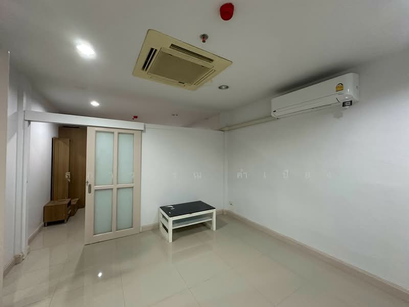 ขาย - อาคารพาณิชย์สีลม ติด Central Park, 2 คูหา 4 ชั้น 26 ตร.ว. 400 ตร.ม. ถ.ศาลาแดง, กรุงเทพ