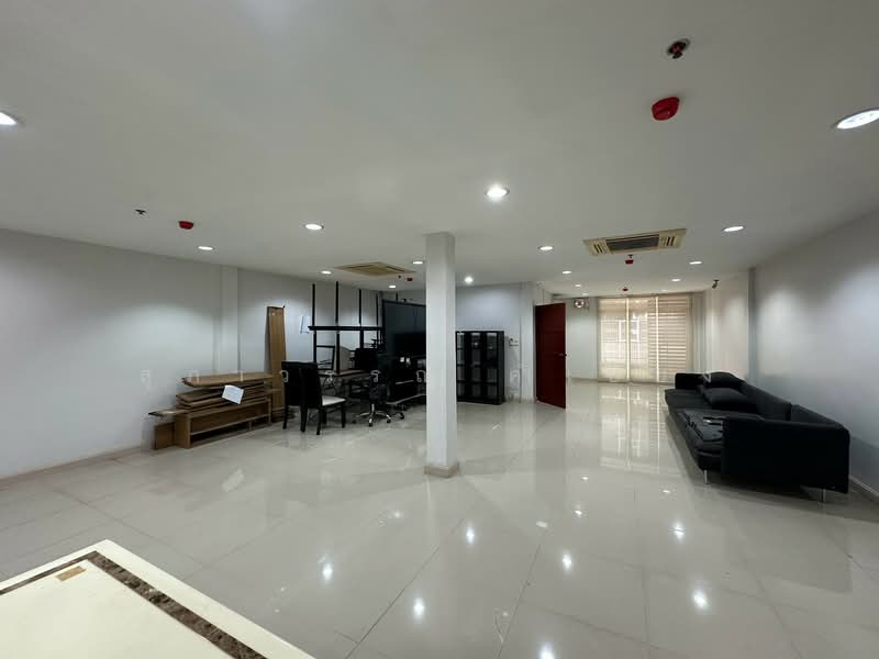 Commercial Building, Saladaeng Road, Bangkok, 1/16-17 ซ.มเหสักข์ 3 ถ.ศาลาแดง, Silom, Bang Rak, Bangkok, , 400 sqm, Shophouse For Sale, by สุภาวรรณ คำเปียง, 500218815 - DDproperty.com