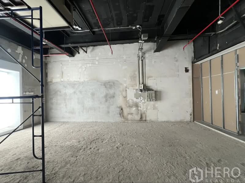 For rent Retail Space 134 sqm in Lumphini Pathum Wan BTS Chitlom Bangkok HRE00518, Bangkok, Lumphini, Pathum Wan, Bangkok, , 134 sqm, Retail Space For Rent, by Hero Realtor Co., Ltd., 500218870 - DDproperty.com