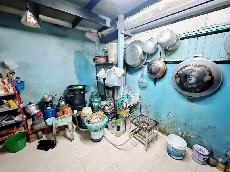 บ้านเดี่ยว เคหะร่มเกล้า 27 ลาดกระบัง หน้าบ้านไม่ชนใคร, Bangkok, เคหะร่มเกล้า, Khlong Song Ton Nun, Lat Krabang, Bangkok, 1 Bedroom, 120 sqm, Single Detached House For Sale, by คุณ อนาคต ( อนาคต ), 500218900 - DDproperty.com