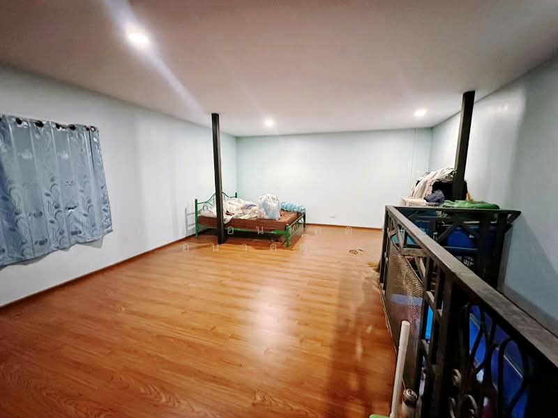 ขาย - บ้านเดี่ยว เคหะร่มเกล้า 27 ลาดกระบัง หน้าบ้านไม่ชนใคร, กรุงเทพ