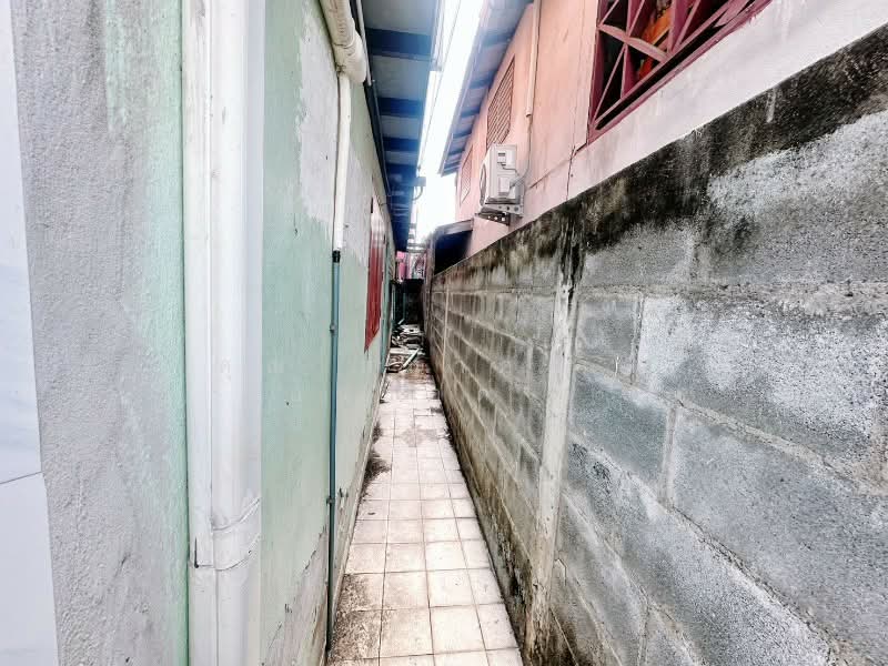 ขาย - บ้านเดี่ยว เคหะร่มเกล้า 27 ลาดกระบัง หน้าบ้านไม่ชนใคร, กรุงเทพ