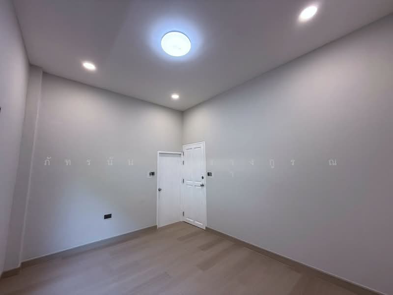 Chaiyapruek Bangbuathong, Nonthaburi, Soi Chaiyapruek Village, Bang Bua Thong, Bang Bua Thong, Nonthaburi, 5 Bedrooms, 350 sqm, Single Detached House For Sale, by ภัทรนัน อิศรางกูร ณ อยุธยา, 500218920 - DDproperty.com