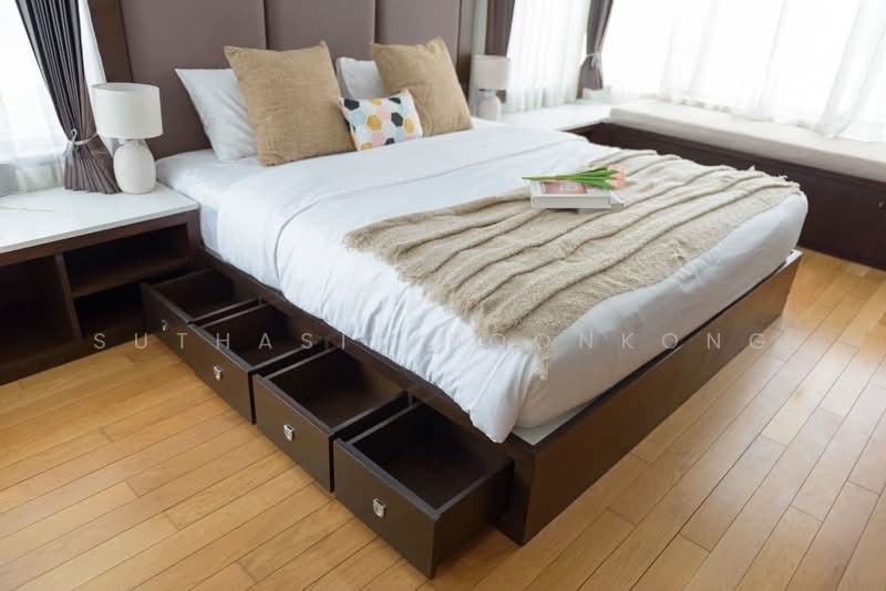 The Emporio Place, Bangkok, 93 Soi Sukhumvit 24, Sukhumvit Road, Khong Tan, Khlong Toei, Bangkok, 2 Bedrooms, 108 sqm, Condo For Sale, by Suthasin Boonkong, 500218928 - DDproperty.com