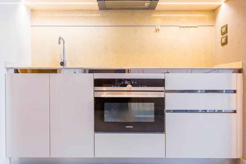 The Bangkok Sathorn : เดอะ แบงค็อก สาทร, กรุงเทพ, 111 ถนนสาทรใต้, ยานนาวา, สาทร, กรุงเทพ, 60 ตร.ม., คอนโด ให้เช่า, โดย Suthasin Boonkong, 500218963 - DDproperty.com