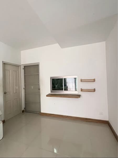 Life @ Banglamung, Chon Buri (Pattaya), Sukhumvit Road, Bang Lamung, Bang Lamung (Pattaya), Chon Buri (Pattaya), 3 Bedrooms, 120 sqm, Semi-Detached House (Twin House) For Sale, by นเรศ สืบสิมมา, 500219011 - DDproperty.com