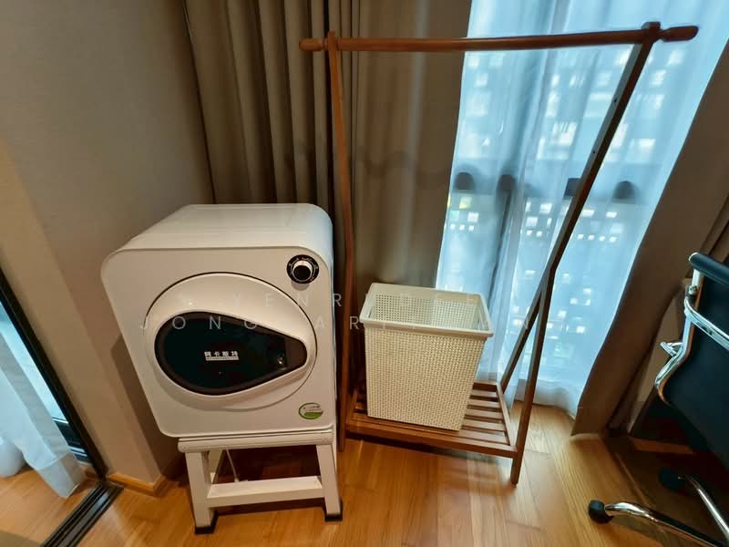 Altitude Samyan-Silom, Bangkok, 195 Si Phraya Road, Maha Phrutharam, Bang Rak, Bangkok, 1 Bedroom, 29 sqm, Condo For Rent, by Yenrudee Jongsaritwang, 500219024 - DDproperty.com