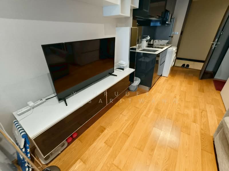 Altitude Samyan-Silom, Bangkok, 195 Si Phraya Road, Maha Phrutharam, Bang Rak, Bangkok, 1 Bedroom, 29 sqm, Condo For Rent, by Yenrudee Jongsaritwang, 500219024 - DDproperty.com