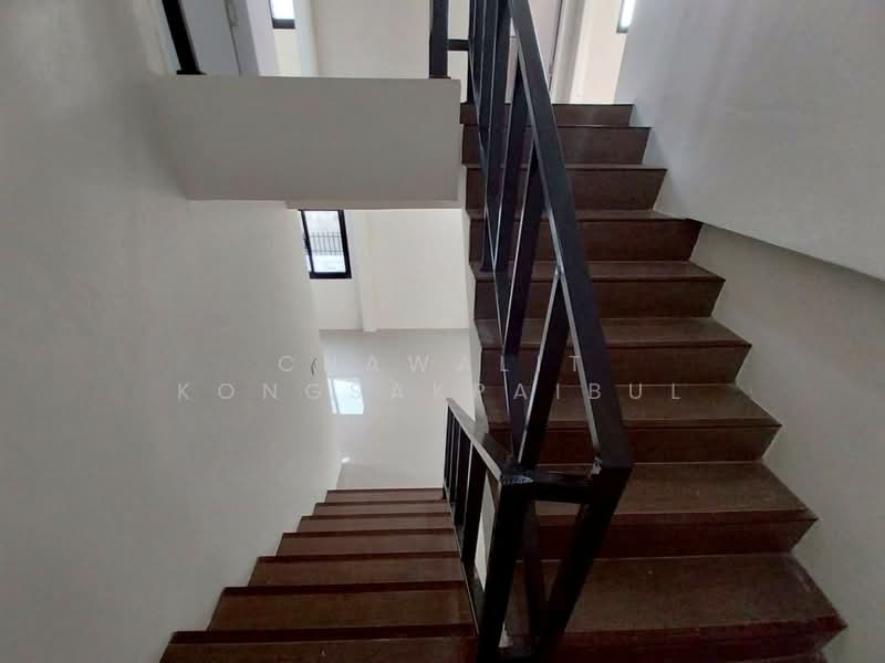 For Sale - Twin house for sale, Khajinuch Village, Ratchaphruek Road, Lad Lum Kaeo, Pathum Thani., Pathum Thani