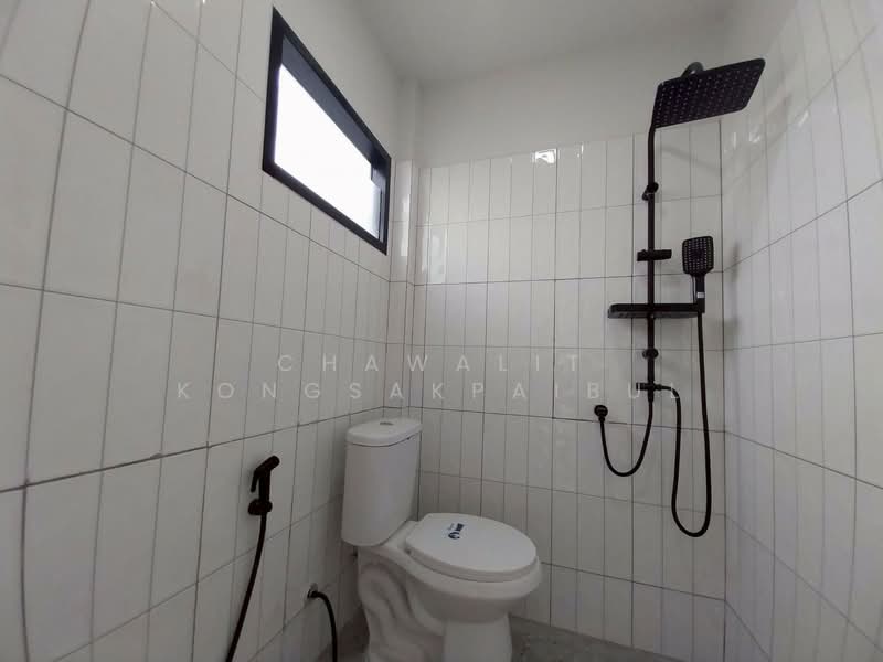 For Sale - Twin house for sale, Khajinuch Village, Ratchaphruek Road, Lad Lum Kaeo, Pathum Thani., Pathum Thani