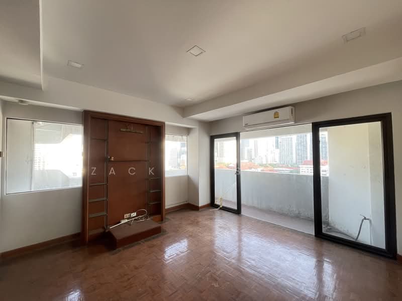 Ruamjai Heights, Bangkok, Sukhumvit, Khlongtoei Nua, Watthana, Bangkok, 3 Bedrooms, 205 sqm, Condo For Sale, by Zack Jessada, 500219043 - DDproperty.com