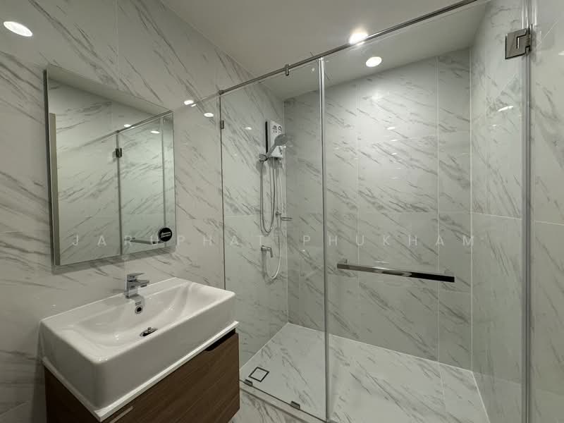 IDEO Mobi Sukhumvit Eastpoint, Bangkok, Sukhumvit Road, Bang Na, Bang Na, Bangkok, 2 Bedrooms, 52 sqm, Condo For Rent, by Jaruphat Phukham, 500219070 - DDproperty.com