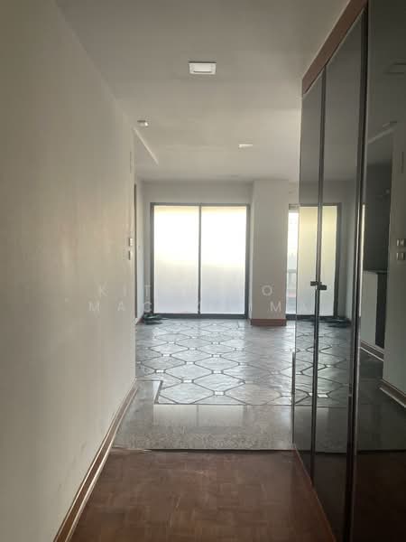 Ruamjai Heights : ร่วมใจไฮท์, กรุงเทพ, สุขุมวิท, คลองเตยเหนือ, วัฒนา, กรุงเทพ, 205 ตร.ม., คอนโด ขาย, โดย Kittiphop Machchima, 500219089 - DDproperty.com